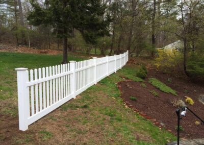 Illusions vinyl fence Contemporary spaced picket in with straight top in Classic White.